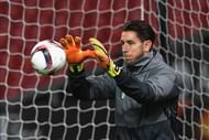MANCHESTER, ENGLAND - NOVEMBER 23: Brad Jones of Feyenoord during the Feyenoord training sessi n at Old Trafford on November 23, 2016 in Manchester, England.  (Photo by Gareth Copley/Getty Images)